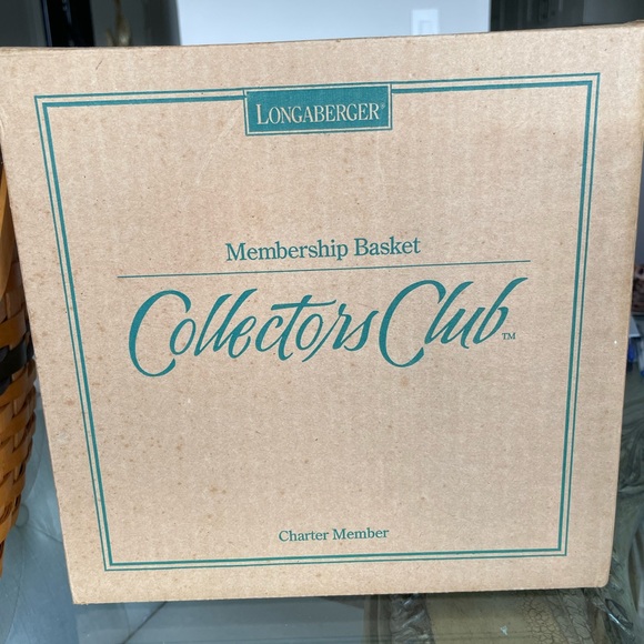 Longaberger Collector’s Club Charter Member Basket - Picture 7 of 8